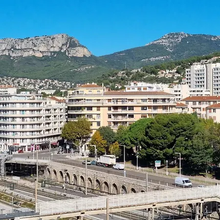 Apartamento Panoramic Sea View, Walk To Train Station&port - Vue Panoramique, Gare Et Port à Pied