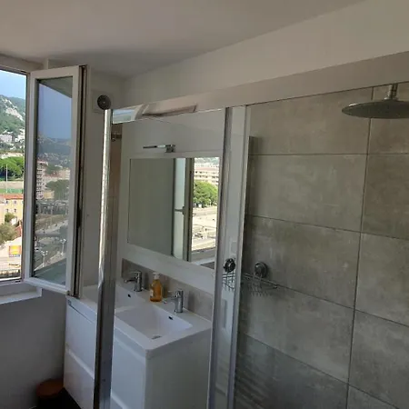 Apartment Panoramic Sea View, Walk To Train Station And Port - Vue Panoramique, Gare Et Port A Pied *
