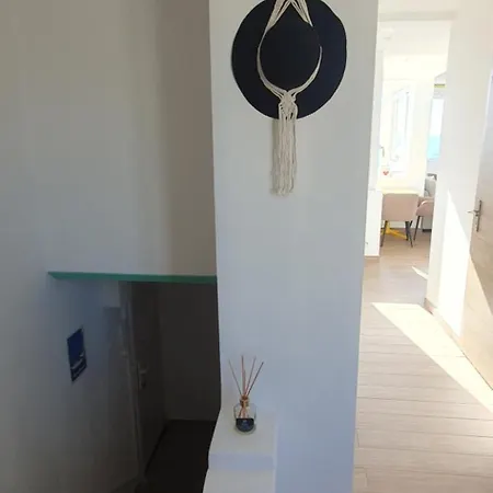 Panoramic Sea View, Walk To Train Station And Port - Vue Panoramique, Gare Et Port A Pied Apartment Toulon
