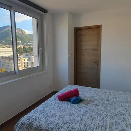 Apartment Panoramic Sea View, Walk To Train Station And Port - Vue Panoramique, Gare Et Port A Pied Toulon