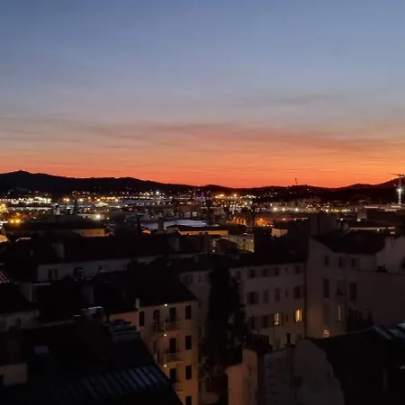 Apartment Panoramic Sea View, Walk To Train Station And Port - Vue Panoramique, Gare Et Port A Pied Toulon