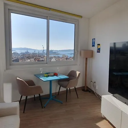 Panoramic Sea View, Walk To Train Station And Port - Vue Panoramique, Gare Et Port A Pied Apartment