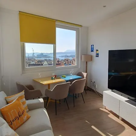 Panoramic Sea View, Walk To Train Station And Port - Vue Panoramique, Gare Et Port A Pied Apartment